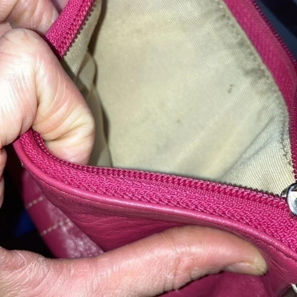 Coach vintage y2k pink leather soho wristlet mini bag